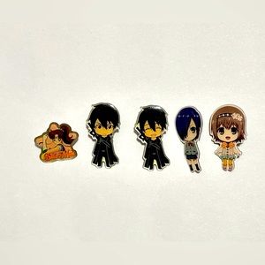Anime Pins Bundle *USED